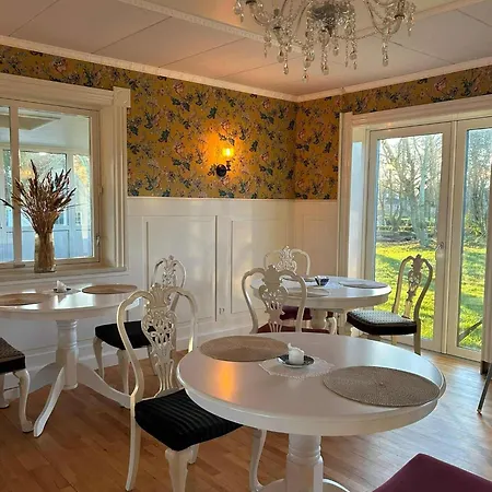 Vandrarhem Vrensted *